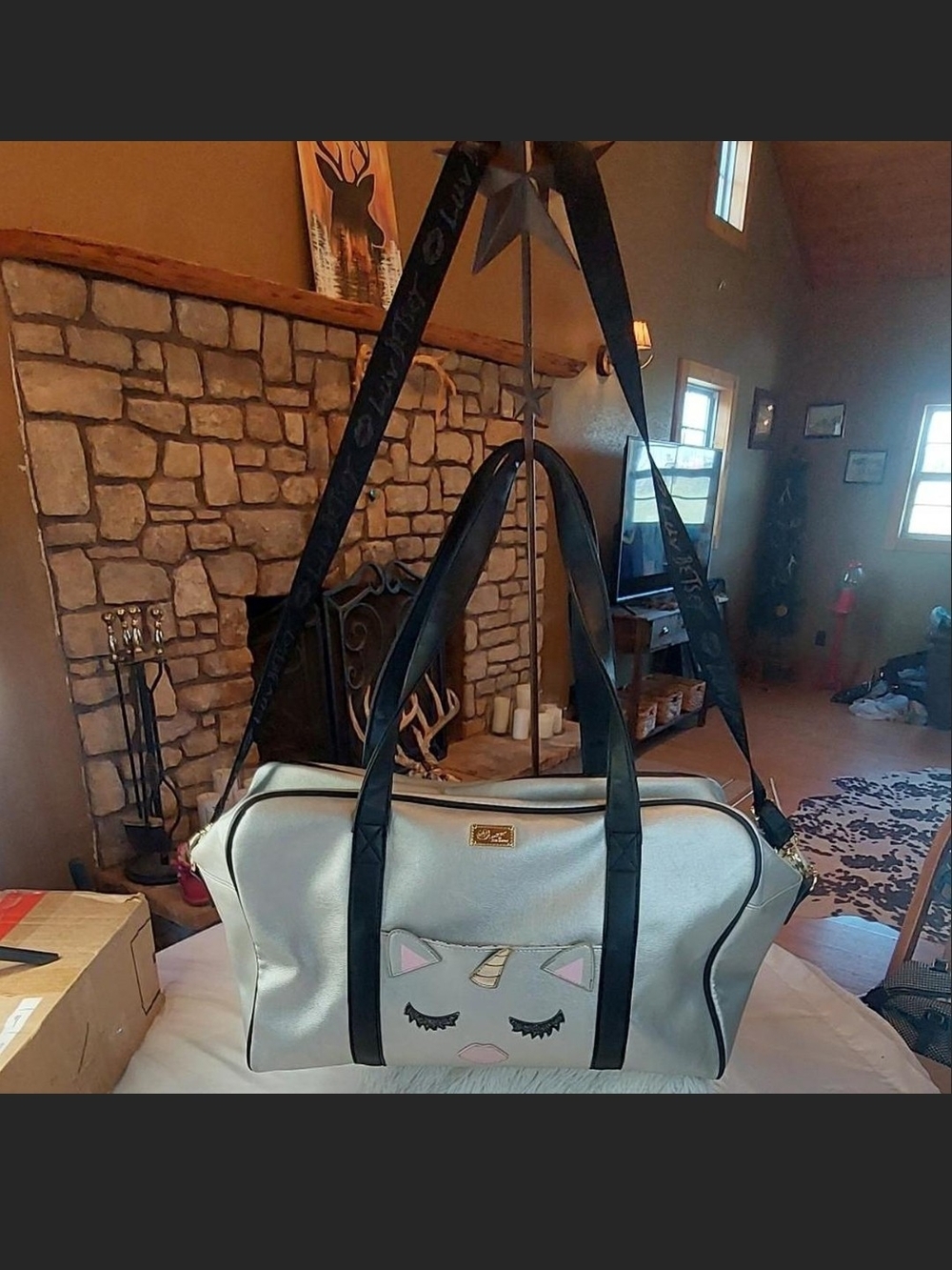 Luv Betsey Johnson Jumbo Metallic Silver Caticorn Overnight Bag EUC  Unicorn